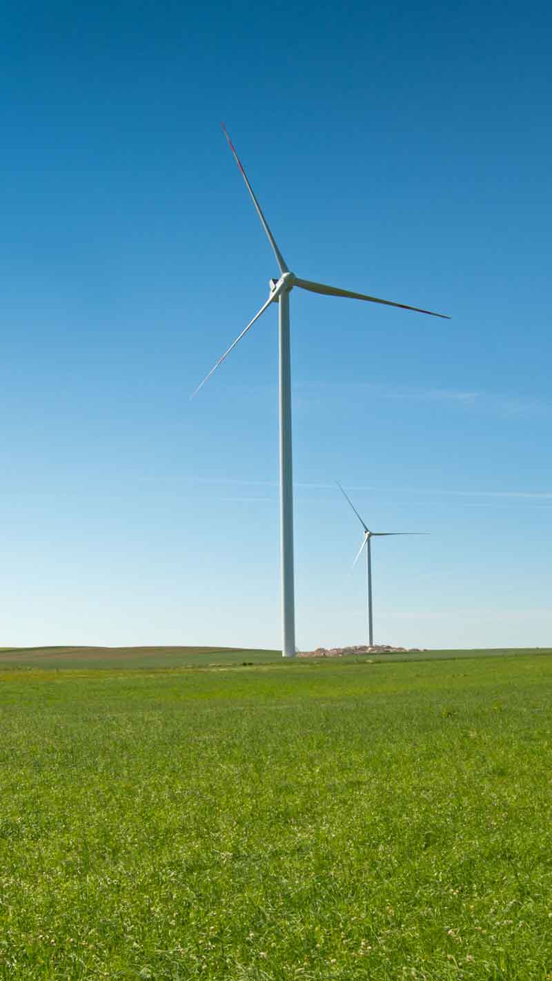 uploads/pics/https://solutions.iqony.energy/uploads/pics/STEAG-Windpark-Trading-Green-PPA-mob_01.jpg